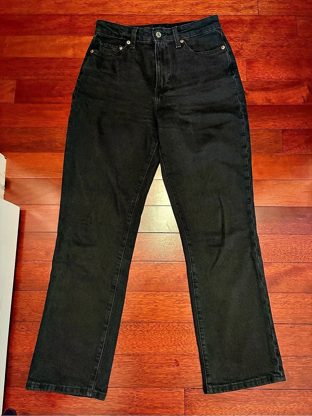 H&M Vintage Mom Jeans Ultra High Waist Straight Leg Black Waist 4